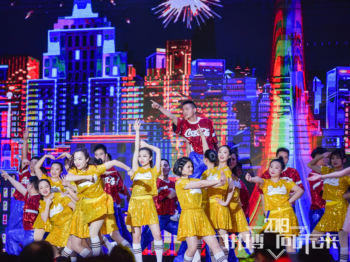 年會(huì)晚會(huì)節(jié)目表演